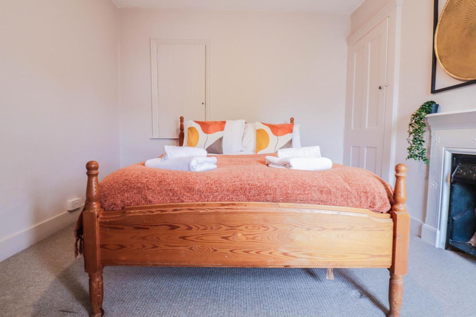 Stunning 5 Bed House In Clapham - Free Wifi! Londra